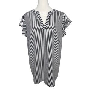 Adrianna Papell 1X Black & White Striped Flutter Sleeve Top
